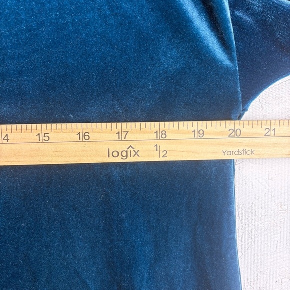 Jones New York Signature Cowl Neck Velvet Long Sleeve Top in Blue Small - Picture 7 of 9